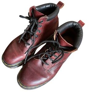 Vintage 939 Dr.Martens Made In England Size 5 (UK) but a size 7(US) womens